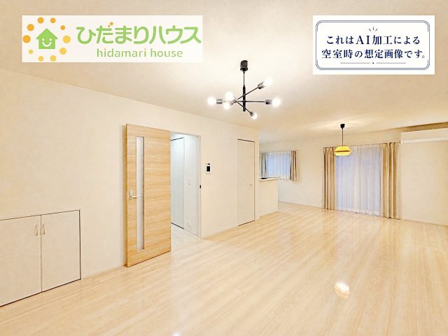 【居間・リビング】 | 牛久市田宮二丁目　中古戸建 | 早くお仕事終わらせて、家に帰りたくなるようなリビングです(^^♪