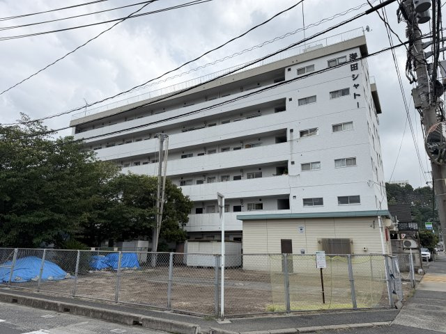 海田シャトーの外観