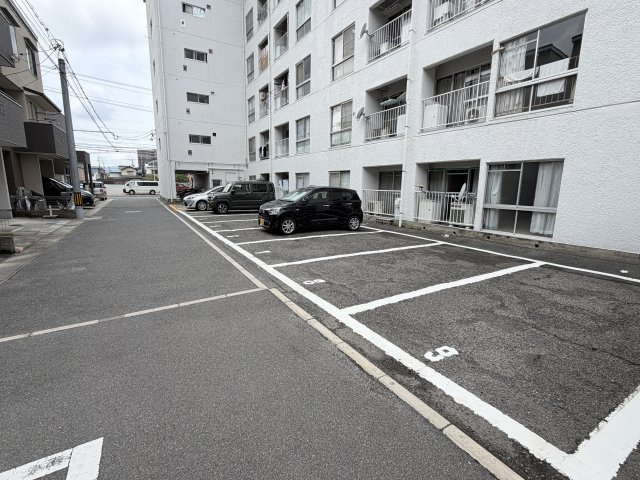 海田シャトーの駐車場|駐車場はお問い合わせください。