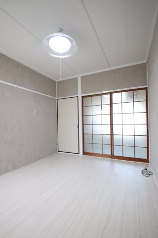 【洋室】 | 草尾テラスハウス