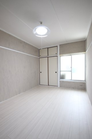 【洋室】 | 草尾テラスハウス
