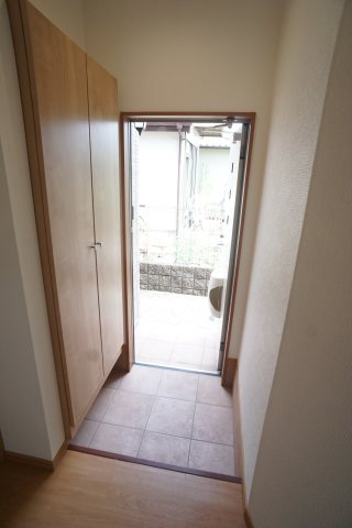 米谷コートの玄関