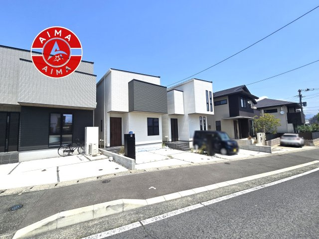 春日市一の谷6丁目第1-4棟（2号棟）の前面道路含む現地写真|見学の時間などお気軽にお問い合わせ下さい。