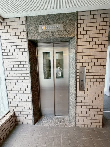 メゾン・ドール宝塚のロビー