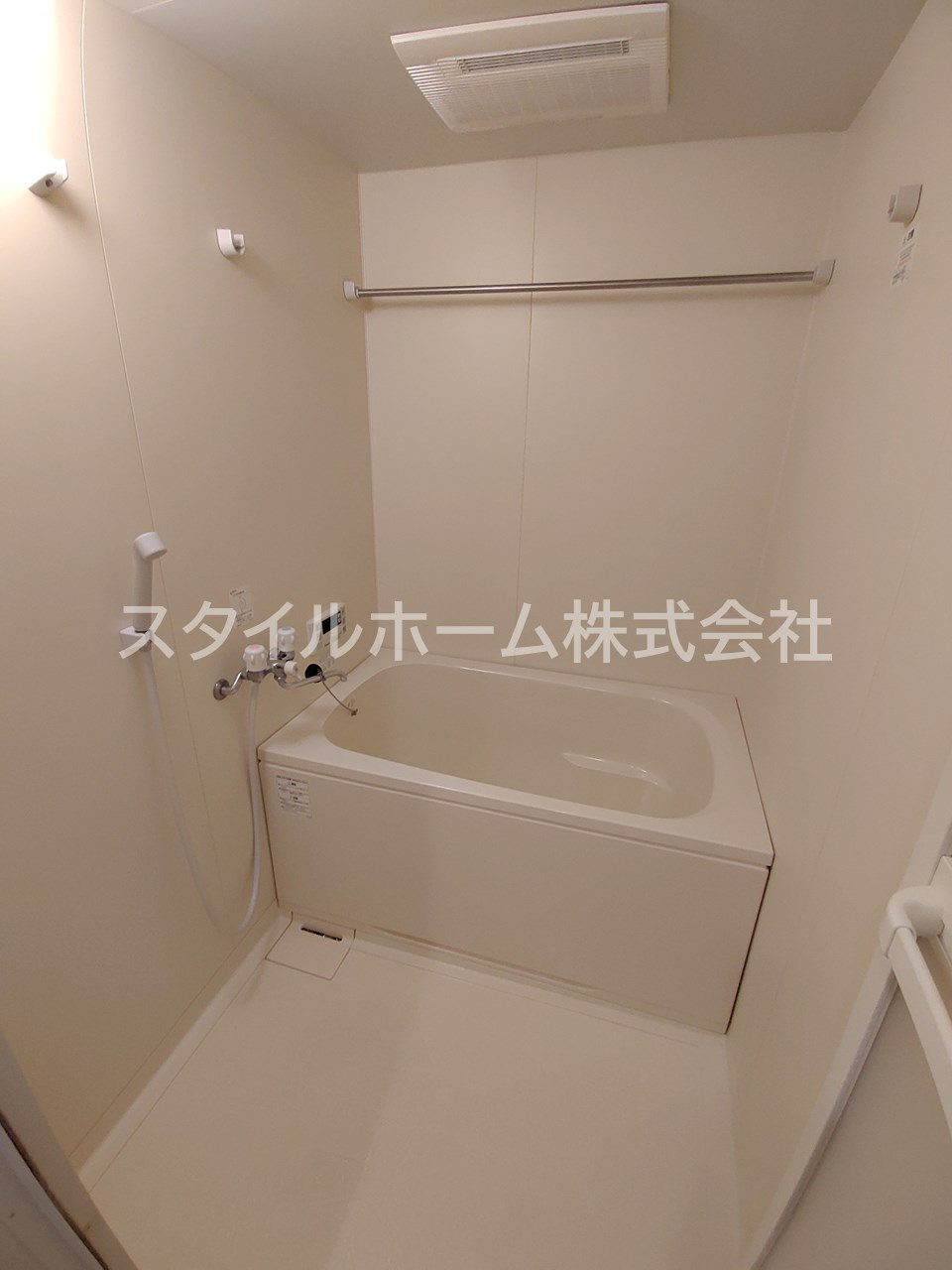 カーサハナブサの浴室|別部屋写真です。