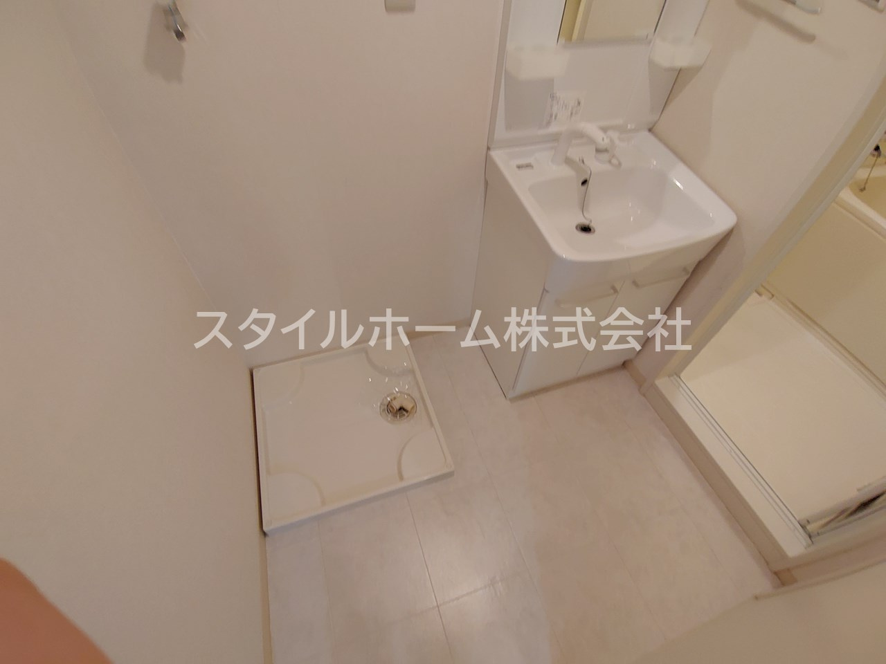 カーサハナブサの洗面所|別部屋写真です。