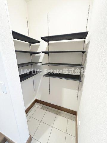 BLOOMING MAISON小平市大沼町6号棟 .の内装
