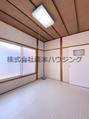 【洋室】 | 　大東市北条4丁目16テラスハウス | 個人の部屋や寝室として使える洋室です
2階