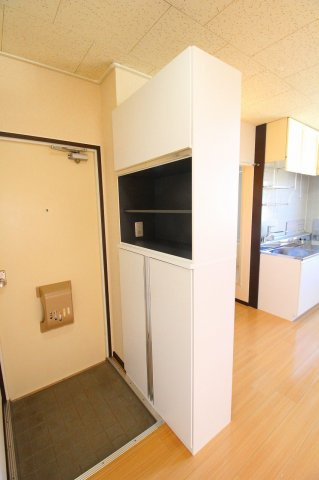 708Bの洗面所|退去前のため、別部屋のお写真です。