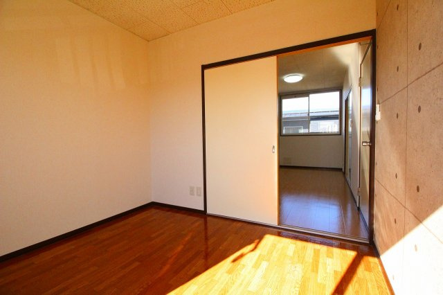 708Bの収納|退去前のため、別部屋のお写真です。