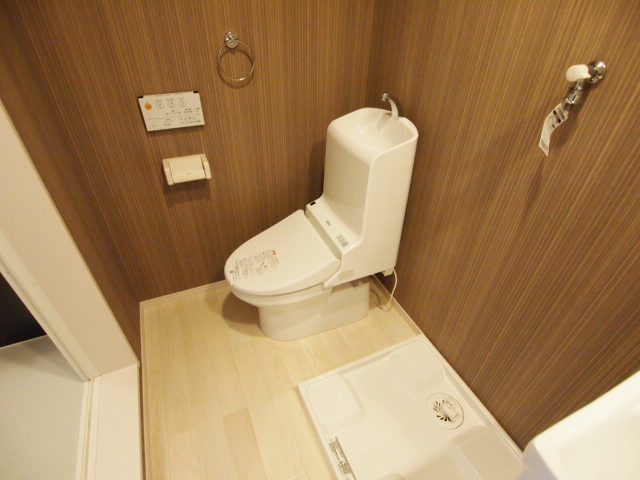 ＣＵＢＥ　西所沢のトイレ|落ち着いた色調のトイレです