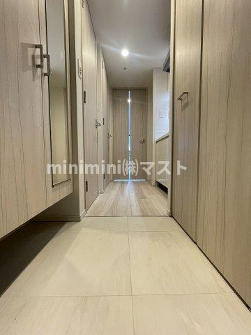 S-RESIDENCE堺筋本町Deuxの玄関