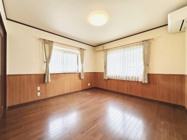 藤岡市藤岡　中古住宅の居間・リビング