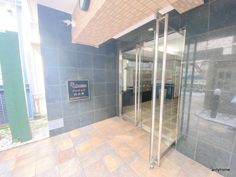 プレサンス内本町　仲介手数料無料のエントランス