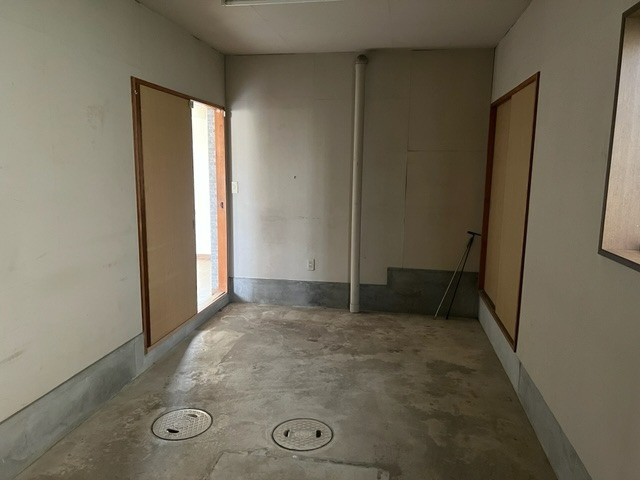 磯城郡田原本町大字小阪の一戸建ての駐車場