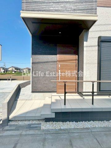 BLOOMING MAISON小平市大沼町10号棟 .のエントランス