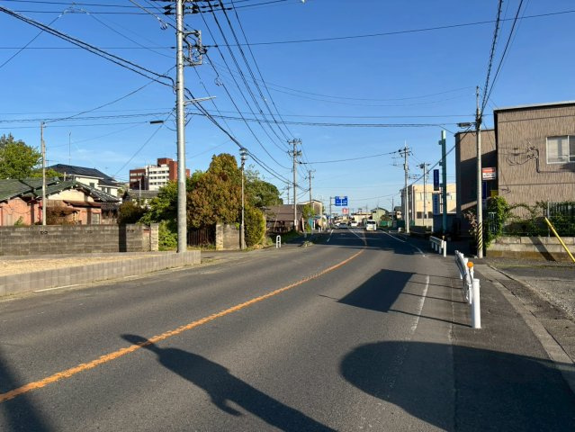 常陸太田市西三町1期　新築戸建　1号棟の前面道路含む現地写真