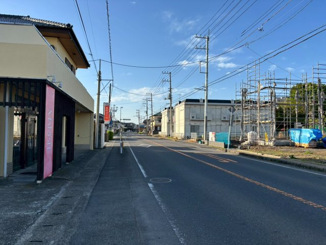 常陸太田市西三町1期　新築戸建　1号棟の前面道路含む現地写真