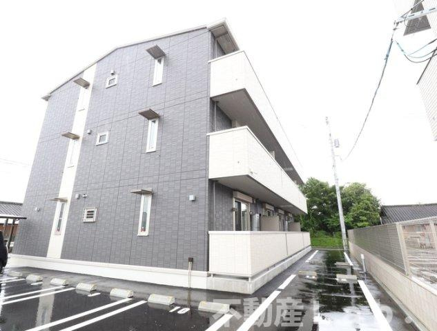 ザ　サンハート八代