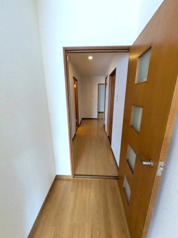西宮市甲東園３丁目のマンションの内装