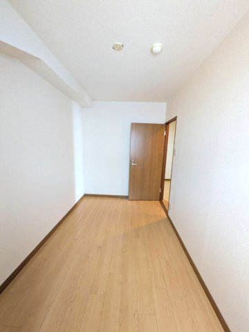 西宮市甲東園３丁目のマンションの居間・リビング