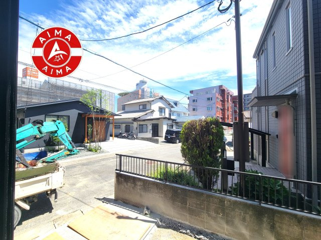 福岡市東区和白丘2丁目第1-2棟（2号棟）の展望|窓から緑が見える物件も魅力的です。
