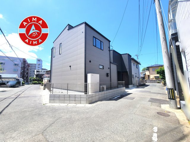 福岡市東区和白丘2丁目第1-2棟（2号棟）の前面道路含む現地写真|見学の時間などお気軽にお問い合わせ下さい。