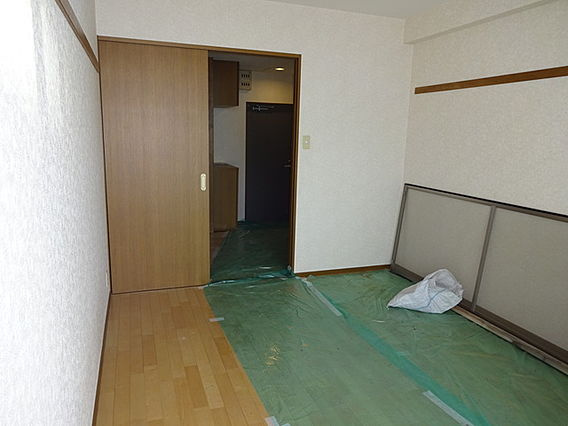 ハイツ井上の居間・リビング