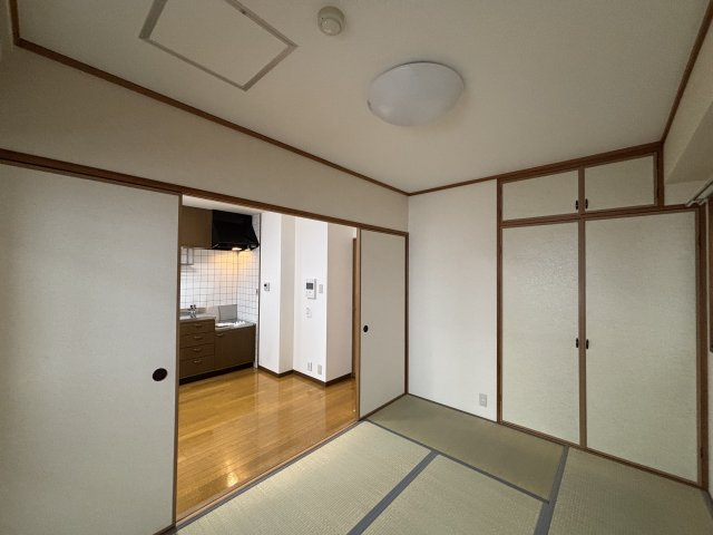 金栄ビル東館の和室