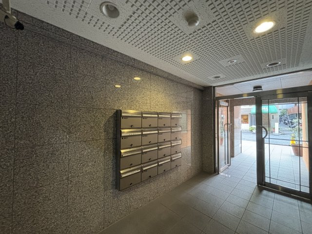 金栄ビル東館のロビー