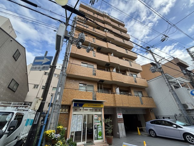 金栄ビル東館の外観
