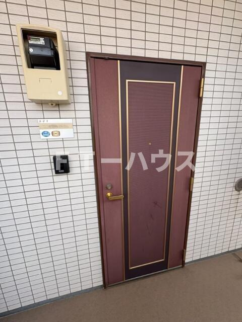 アウラ１０の玄関