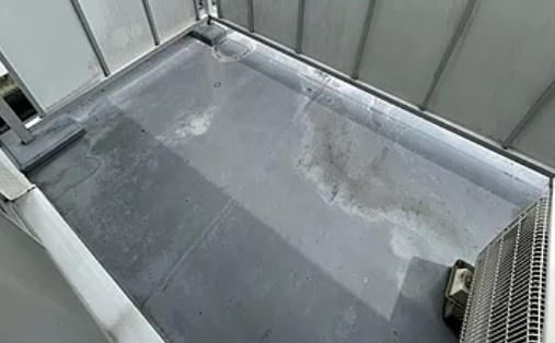 【バルコニー】