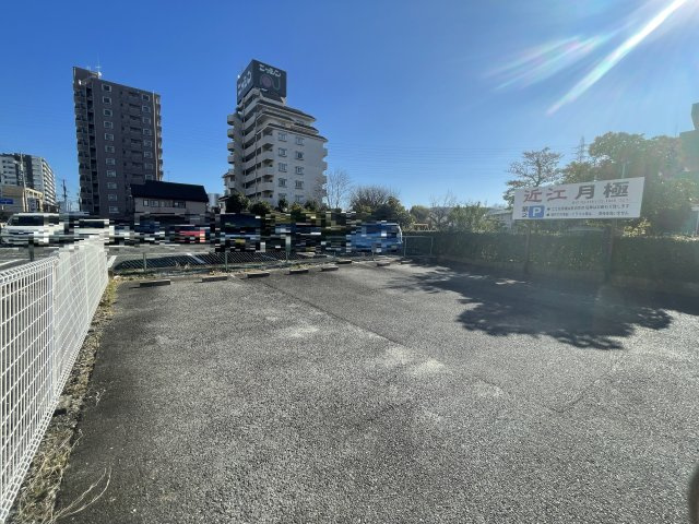 近江パーキングの駐車場