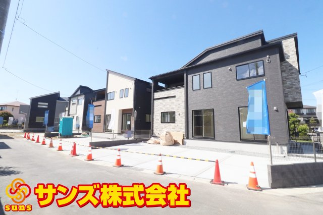郡山市久留米2丁目　　　　１号棟　　　桜小学校、郡山第３中学区の外観|南東側から見た区画全体