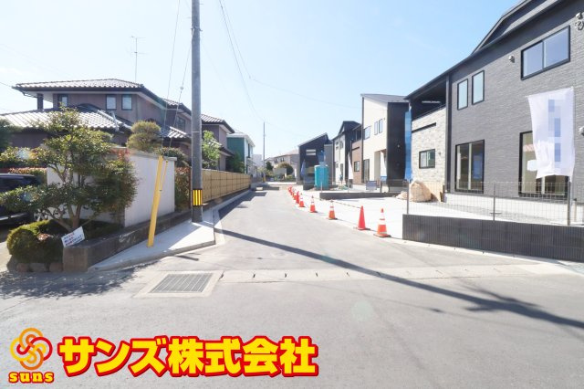 郡山市久留米2丁目　　　　１号棟　　　桜小学校、郡山第３中学区の外観|南側前面道路