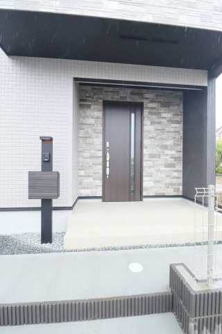 郡山市久留米2丁目　　　　１号棟　　　桜小学校、郡山第３中学区の玄関