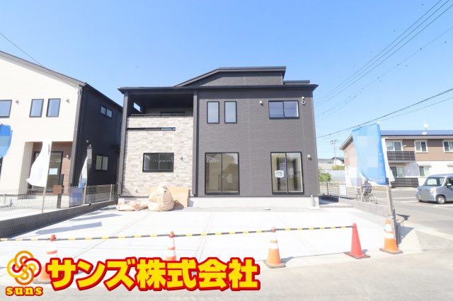 郡山市久留米2丁目　　　　１号棟　　　桜小学校、郡山第３中学区の外観|南側から見た駐車場を含む外観