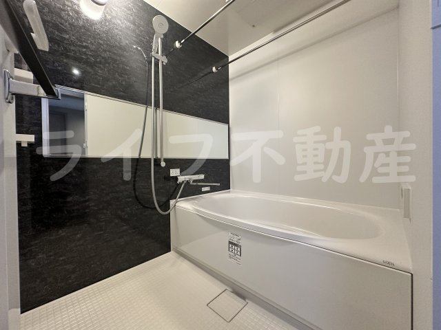 スプランディッド玉造DUEの浴室|落ち着いた空間のお風呂です
