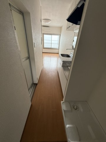 上野アパートメントのその他