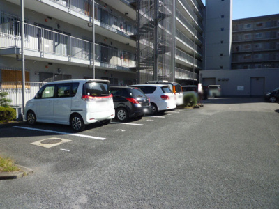 【駐車場】 | 春栄ハイツ