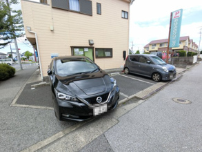【駐車場】