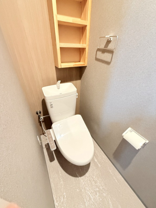 Laximo【キャッシュバック対象物件】のトイレ|ゆったりとした空間のトイレです