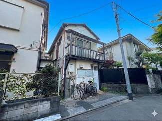 【前面道路含む現地写真】 | 江戸川区南小岩3丁目 売戸建 | 近くに複数の買い物施設もあるため暮らしやすい住環境です♪