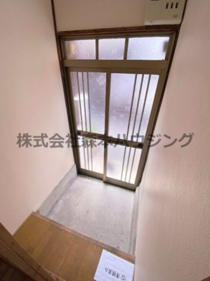 【玄関】 | 　大東市北条2丁目テラスハウス | 毎日通る玄関はこちらです