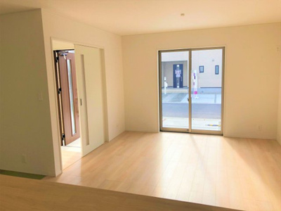 【居間・リビング】 | 【20万円ｷｬｯｼｭﾊﾞｯｸ対象物件】リーブルガーデン葛城市新庄5期 全1棟 1号棟 | 施工例写真