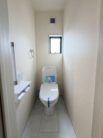 岸和田市磯上町新築２号棟のトイレ|2F