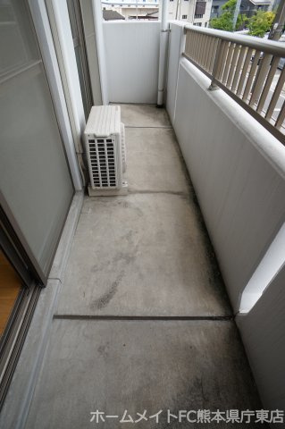 熊本市南区田迎５丁目の賃貸マンションのバルコニー