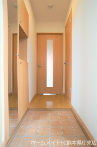熊本市南区田迎５丁目の賃貸マンションの玄関