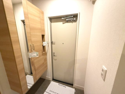 【玄関】 | ラ・トゥール山城西　C棟